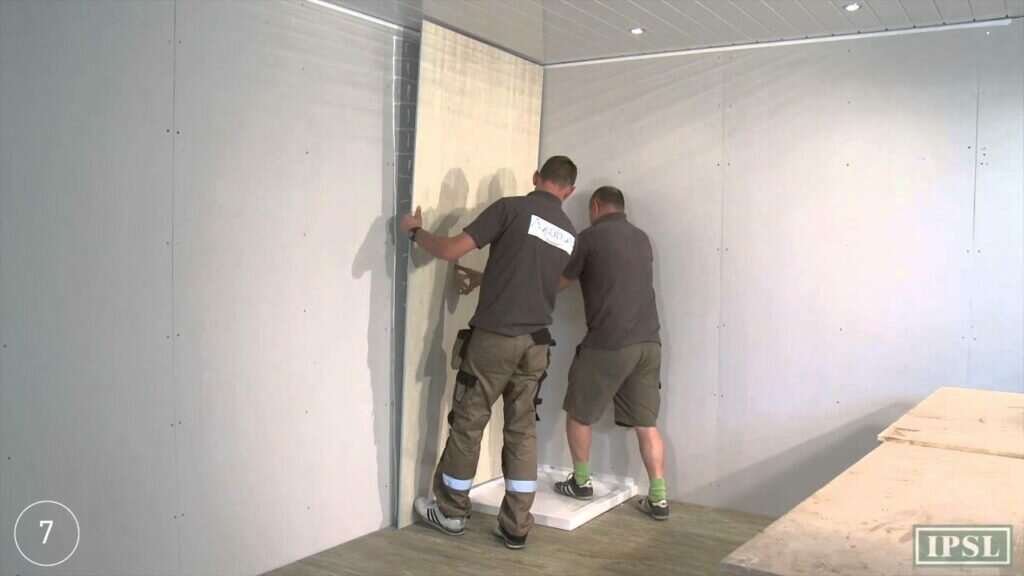 Laminate walls to have a tough panel